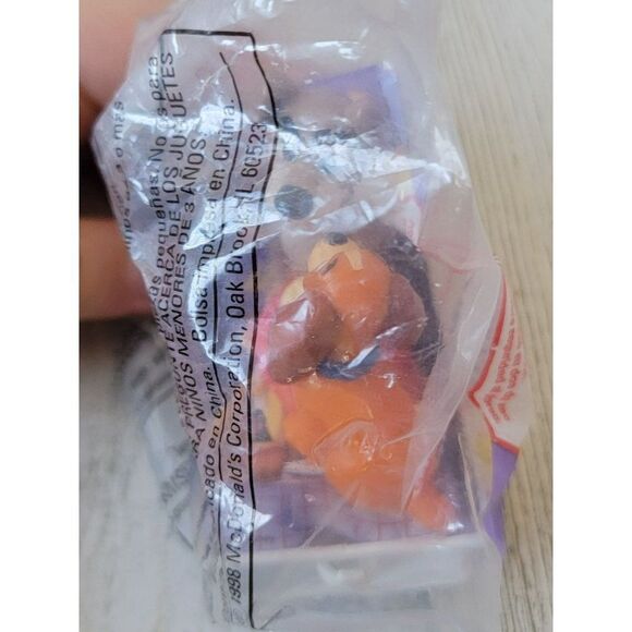 McDonald's lady Tramp VHS mobile figurine toy - Picture 3 of 5